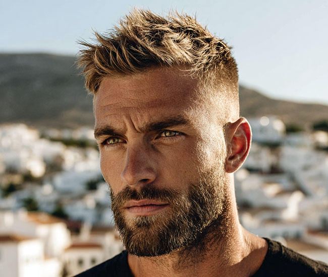 The Ultimate Guide to Low-Maintenance Men's Hairstyles: Classic Cuts That Last All Week