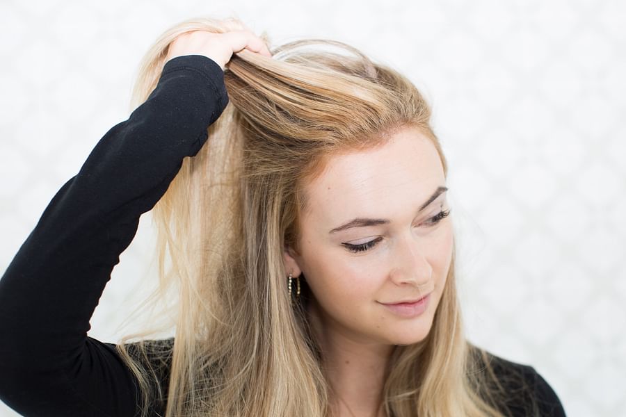 hair washing before highlights