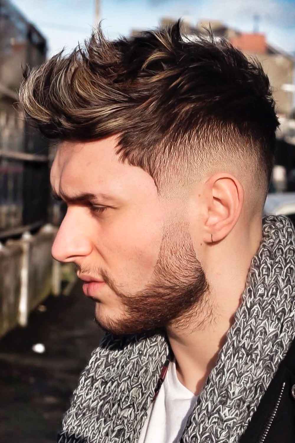 styling men's short hair with highlights
